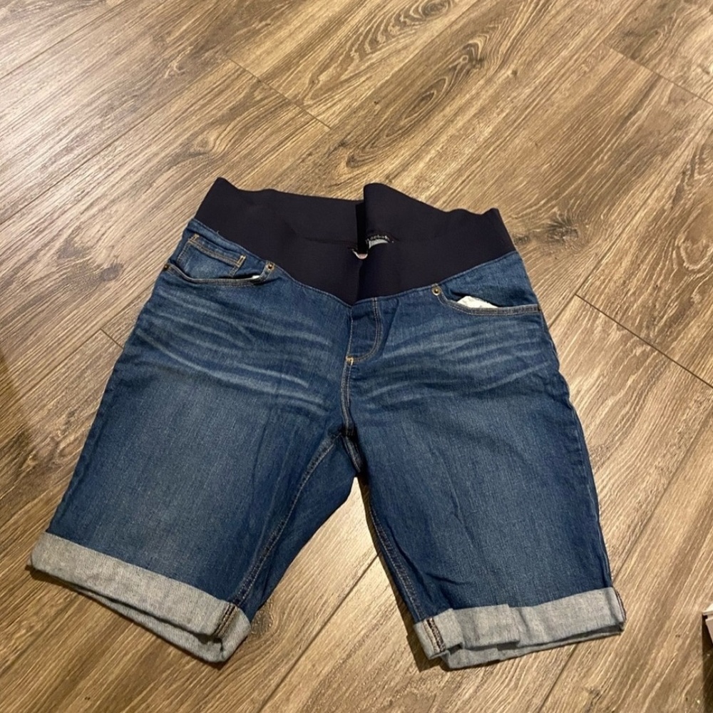 Maternity Bermuda Shorts - Like New!
